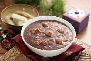 Mách bạn cách nấu cháo gạo lứt cho người giảm cân