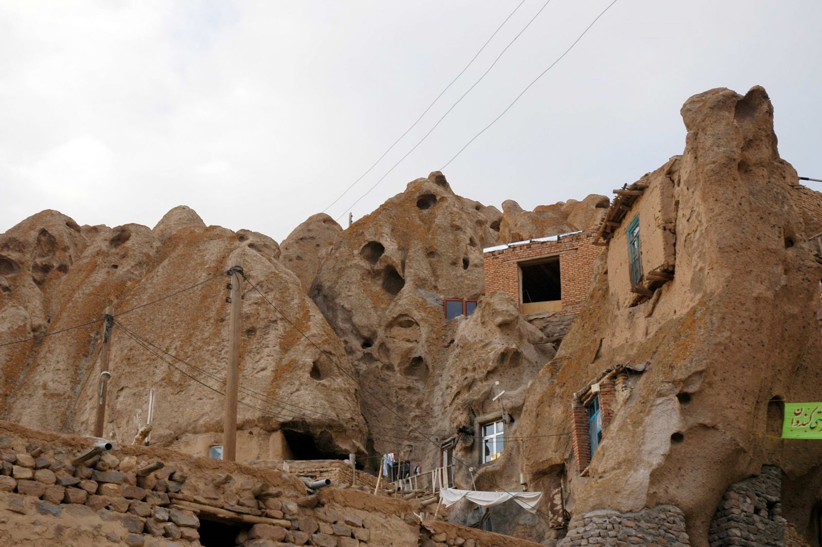 ngôi làng, những ngôi làng phía trên, ngôi làng tổ ong