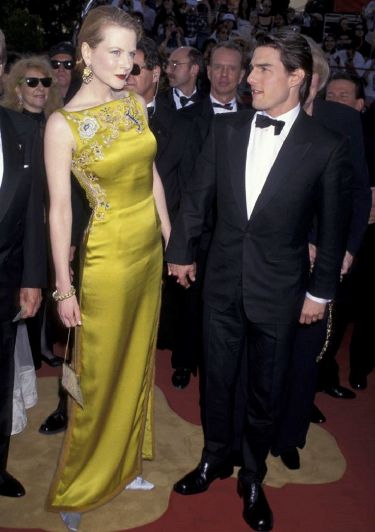 Trang phục, trang phục đi vào lịch sử, trang phục giúp tôn lên cơ thể quyến rũ của một người phụ nữ