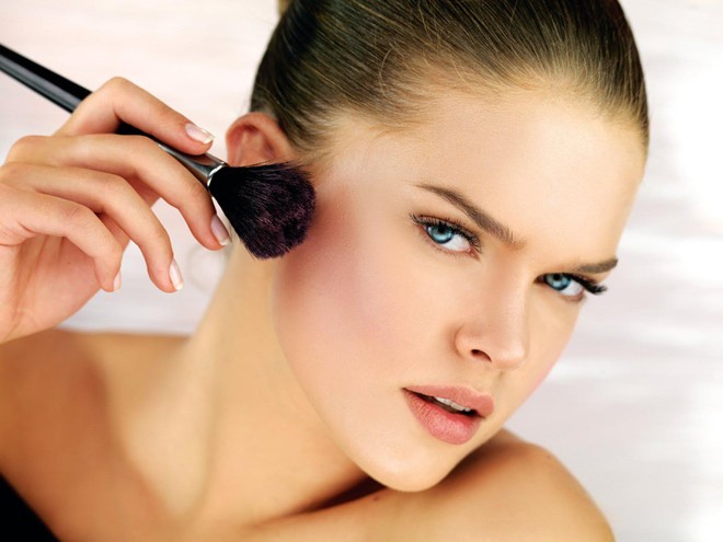 Trang điểm, mới tập trang điểm, lối trang điểm trên gương mặt